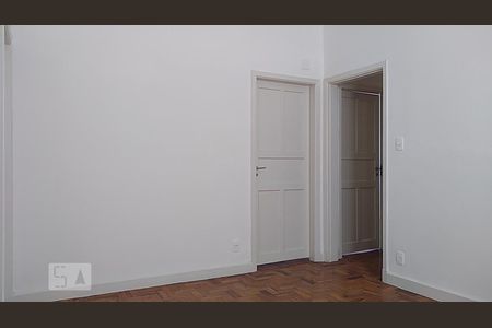 Apartamento à venda com 90m², 3 quartos e sem vaga Apartamento à venda com 90m², 3 quartos e sem vagaSala