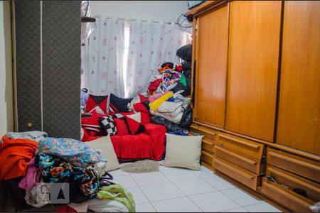 Casa à venda com 70m², 4 quartos e 7 vagas Casa à venda com 70m², 4 quartos e 7 vagasSuíte 2