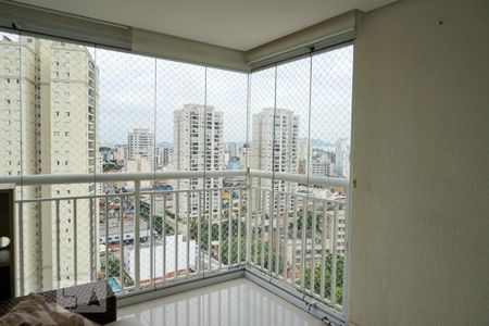 Apartamento para alugar com 60m², 2 quartos e 1 vagaVaranda