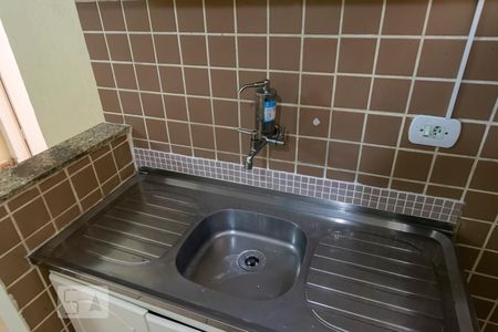 Sala e Cozinha de apartamento para alugar com 1 quarto, 30m² em Vila Monumento, São Paulo