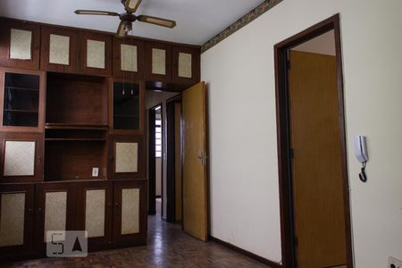 Sala de apartamento para alugar com 3 quartos, 74m² em Sagrada Família, Belo Horizonte