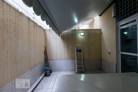 Apartamento à venda com 120m², 2 quartos e 1 vagaQuarto 2 Vista da Janela