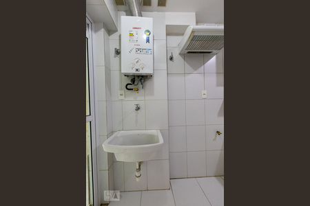 Apartamento à venda com 120m², 2 quartos e 1 vagaÁrea de Serviço