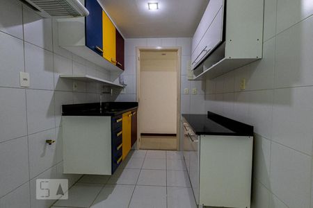 Apartamento à venda com 120m², 2 quartos e 1 vagaCozinha