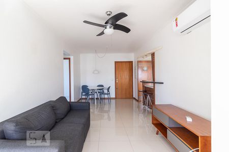 Sala de apartamento para alugar com 2 quartos, 68m² em Boa Vista, Porto Alegre