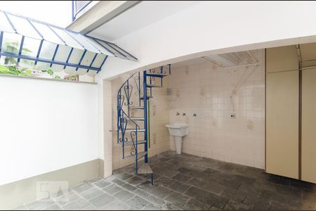 Casa para alugar com 115m², 2 quartos e 2 vagasÁrea de Serviço