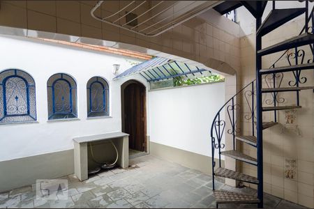 Casa para alugar com 115m², 2 quartos e 2 vagasÁrea Comum