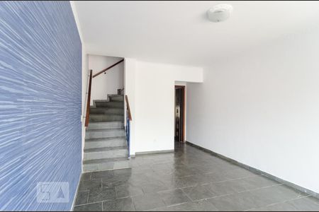 Sala de casa para alugar com 2 quartos, 115m² em Jabaquara, São Paulo