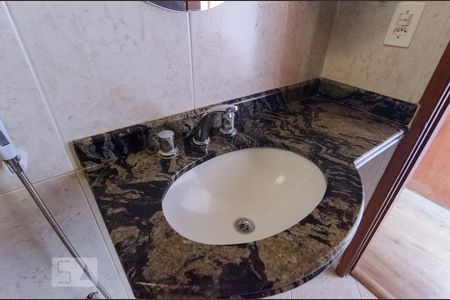 Casa para alugar com 115m², 2 quartos e 2 vagasBanheiro Suíte 1