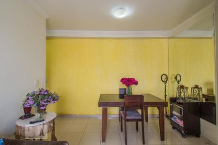 Apartamento à venda com 57m², 2 quartos e 1 vagaSala