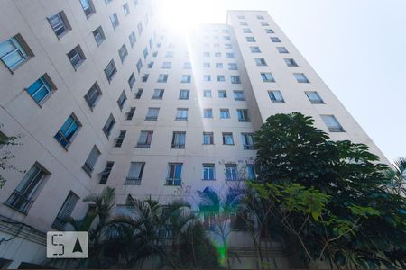 Apartamento à venda com 32m², 1 quarto e sem vaga Apartamento à venda com 32m², 1 quarto e sem vagaFachada