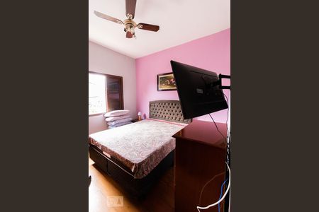 Casa à venda com 240m², 5 quartos e 1 vagaQuarto 1