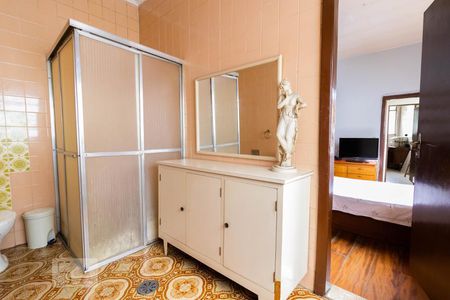 Casa à venda com 240m², 5 quartos e 1 vagaBanheiro da Suíte