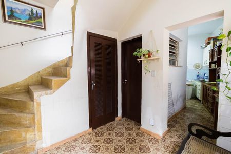 Casa à venda com 240m², 5 quartos e 1 vagaAntessala