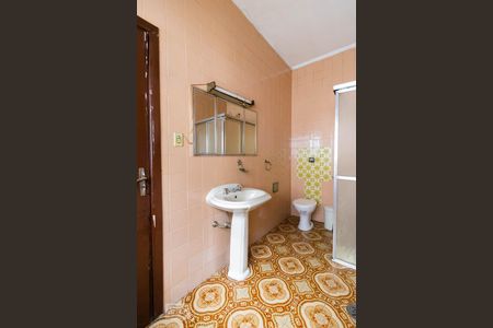 Casa à venda com 240m², 5 quartos e 1 vagaBanheiro da Suíte