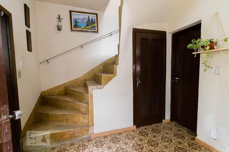 Casa à venda com 240m², 5 quartos e 1 vagaAntessala