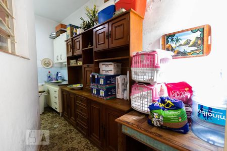 Casa à venda com 240m², 5 quartos e 1 vagaLavanderia