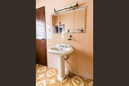 Casa à venda com 240m², 5 quartos e 1 vagaBanheiro da Suíte