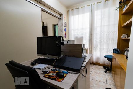 Casa à venda com 240m², 5 quartos e 1 vagaHome Office