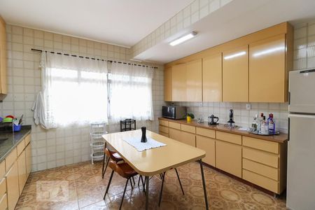 Casa à venda com 430m², 4 quartos e 3 vagasCozinha