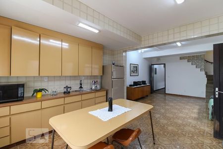 Casa à venda com 430m², 4 quartos e 3 vagasCozinha