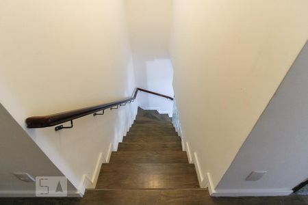 Escada de casa à venda com 4 quartos, 430m² em Aclimação, São Paulo