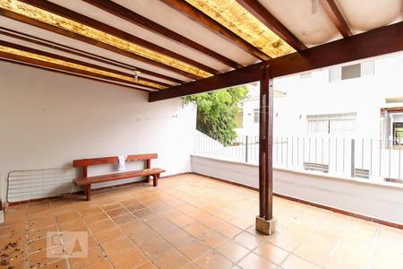 Casa à venda com 430m², 4 quartos e 3 vagasVaranda