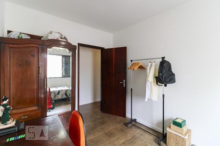 Casa à venda com 430m², 4 quartos e 3 vagasQuarto 2