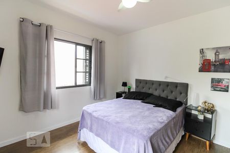 Casa à venda com 430m², 4 quartos e 3 vagasSuíte 1