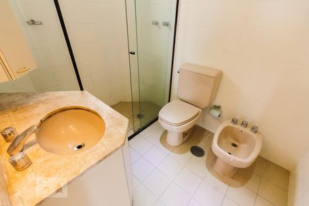 Apartamento para alugar com 76m², 2 quartos e 2 vagasQuarto 02 Suíte