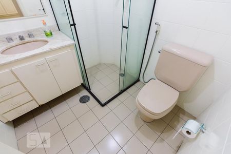 Apartamento para alugar com 76m², 2 quartos e 2 vagasBanheiro 02
