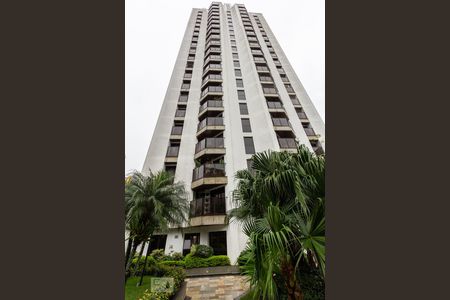 Apartamento para alugar com 76m², 2 quartos e 2 vagasFachada