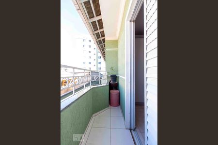 Casa de condomínio para alugar com 66m², 2 quartos e 1 vaga Casa de condomínio para alugar com 66m², 2 quartos e 1 vagaVaranda Quarto 1