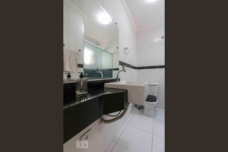 Casa de condomínio para alugar com 66m², 2 quartos e 1 vaga Casa de condomínio para alugar com 66m², 2 quartos e 1 vagaBanheiro