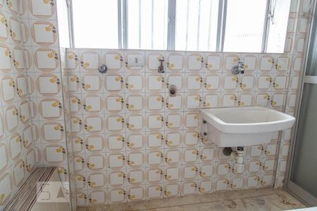 Apartamento à venda com 67m², 2 quartos e 2 vagas Apartamento à venda com 67m², 2 quartos e 2 vagasÁrea de serviço