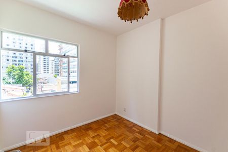 Quarto 1 de apartamento para alugar com 2 quartos, 80m² em Icaraí, Niterói