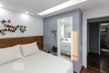 Apartamento para alugar com 136m², 3 quartos e 3 vagasSuite