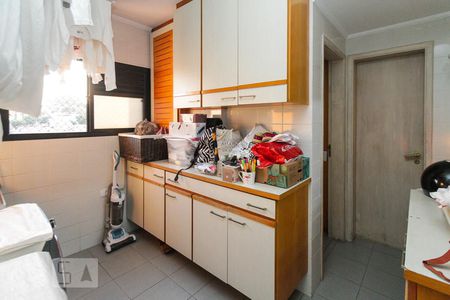 Apartamento para alugar com 136m², 3 quartos e 3 vagasÁrea de Serviço