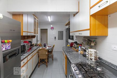 Apartamento para alugar com 136m², 3 quartos e 3 vagasCozinha