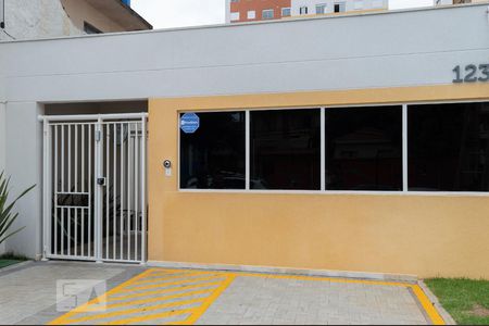 Apartamento para alugar com 36m², 2 quartos e sem vaga Apartamento para alugar com 36m², 2 quartos e sem vagaFachada