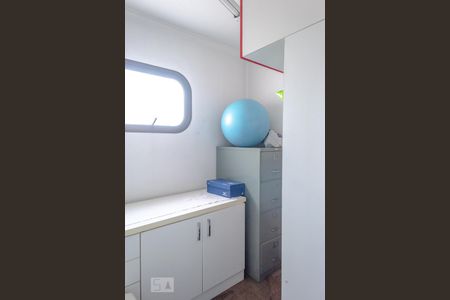 Apartamento à venda com 340m², 4 quartos e 6 vagas Apartamento à venda com 340m², 4 quartos e 6 vagasÁrea de Serviço