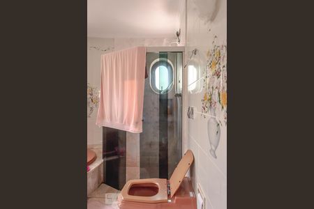 Apartamento à venda com 340m², 4 quartos e 6 vagas Apartamento à venda com 340m², 4 quartos e 6 vagasBanheiro 4 - Suíte