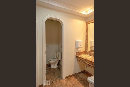 Apartamento à venda com 340m², 4 quartos e 6 vagas Apartamento à venda com 340m², 4 quartos e 6 vagasÁrea comum - Salão de festas