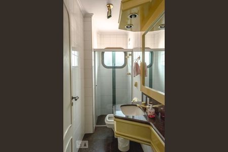 Apartamento à venda com 340m², 4 quartos e 6 vagas Apartamento à venda com 340m², 4 quartos e 6 vagasBanheiro 1 - Suíte