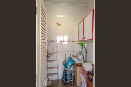 Apartamento à venda com 340m², 4 quartos e 6 vagas Apartamento à venda com 340m², 4 quartos e 6 vagasÁrea de Serviço