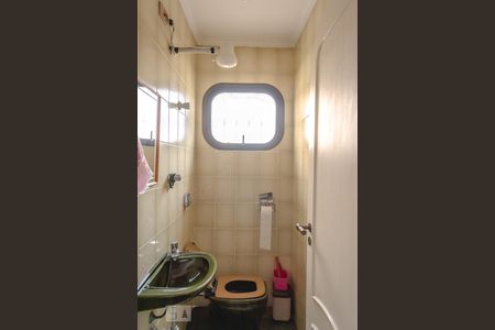 Apartamento à venda com 340m², 4 quartos e 6 vagas Apartamento à venda com 340m², 4 quartos e 6 vagasÁrea de Serviço - Banheiro