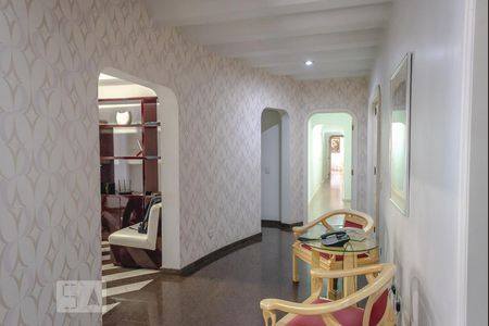 Apartamento à venda com 340m², 4 quartos e 6 vagas Apartamento à venda com 340m², 4 quartos e 6 vagasHall