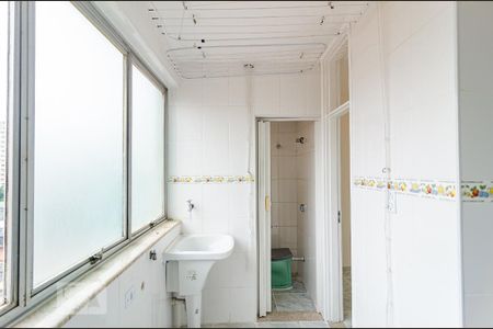 Apartamento à venda com 118m², 3 quartos e 1 vaga Apartamento à venda com 118m², 3 quartos e 1 vagaLavanderia