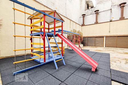 Apartamento à venda com 118m², 3 quartos e 1 vaga Apartamento à venda com 118m², 3 quartos e 1 vagaPlayground