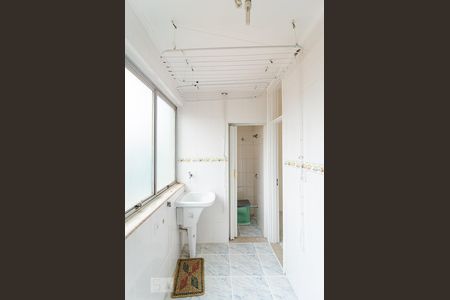 Apartamento à venda com 118m², 3 quartos e 1 vaga Apartamento à venda com 118m², 3 quartos e 1 vagaLavanderia